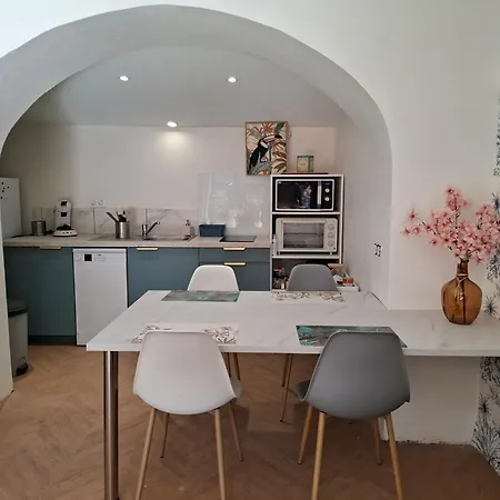 La Vie Est Belle Alojamento de Acomodação e Pequeno-almoço Salles-la-Source